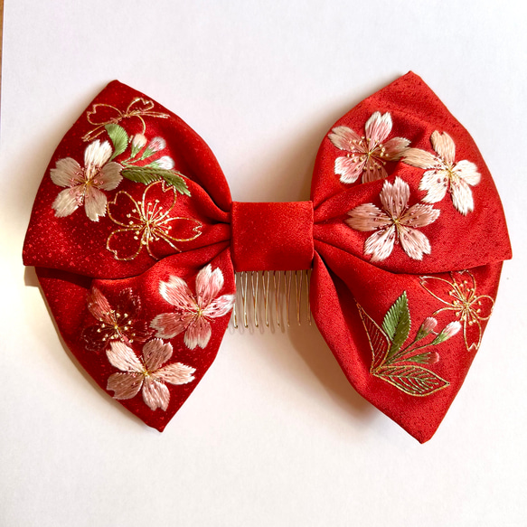日本刺繍 リボン<桜> 赤 〈ヘッドドレス ヘアアクセ 髪飾り 正絹