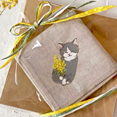 ワケありな逸品】『ミモザと猫』手描きコットンリネンハンカチベージュ