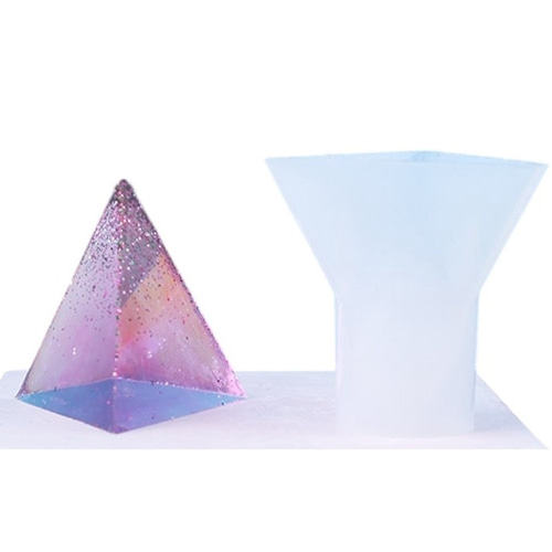 3cm×3cm三角錐型シリコンモールド／オルゴナイトにオススメ