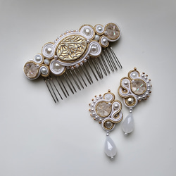 ソウタシエ ヘアコームと耳飾りのセット 黒と金 ソウタシエ