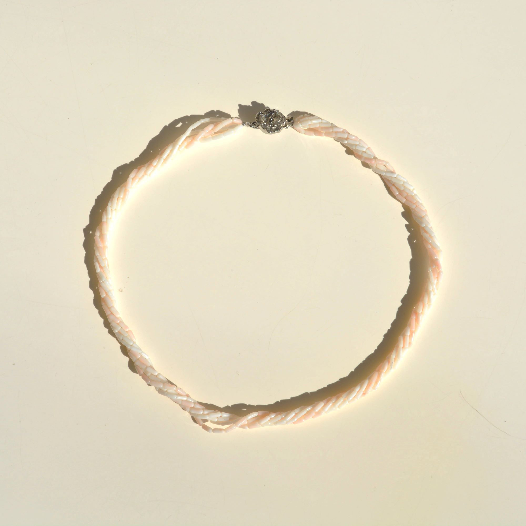 繊細珊瑚（さんご）の6連ネックレス＊43ｃｍ◆送料無料♪