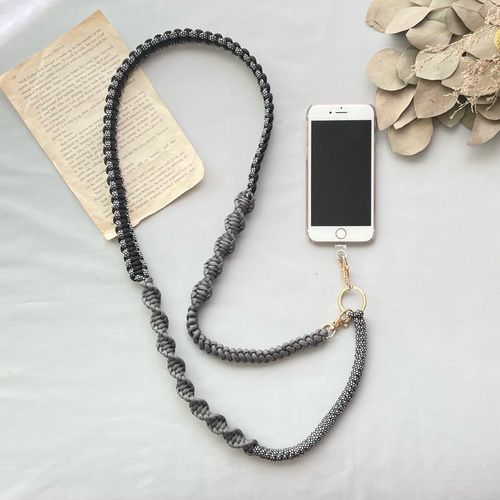 パラコードで作るスマホショルダーストラップ(新色モノトーン