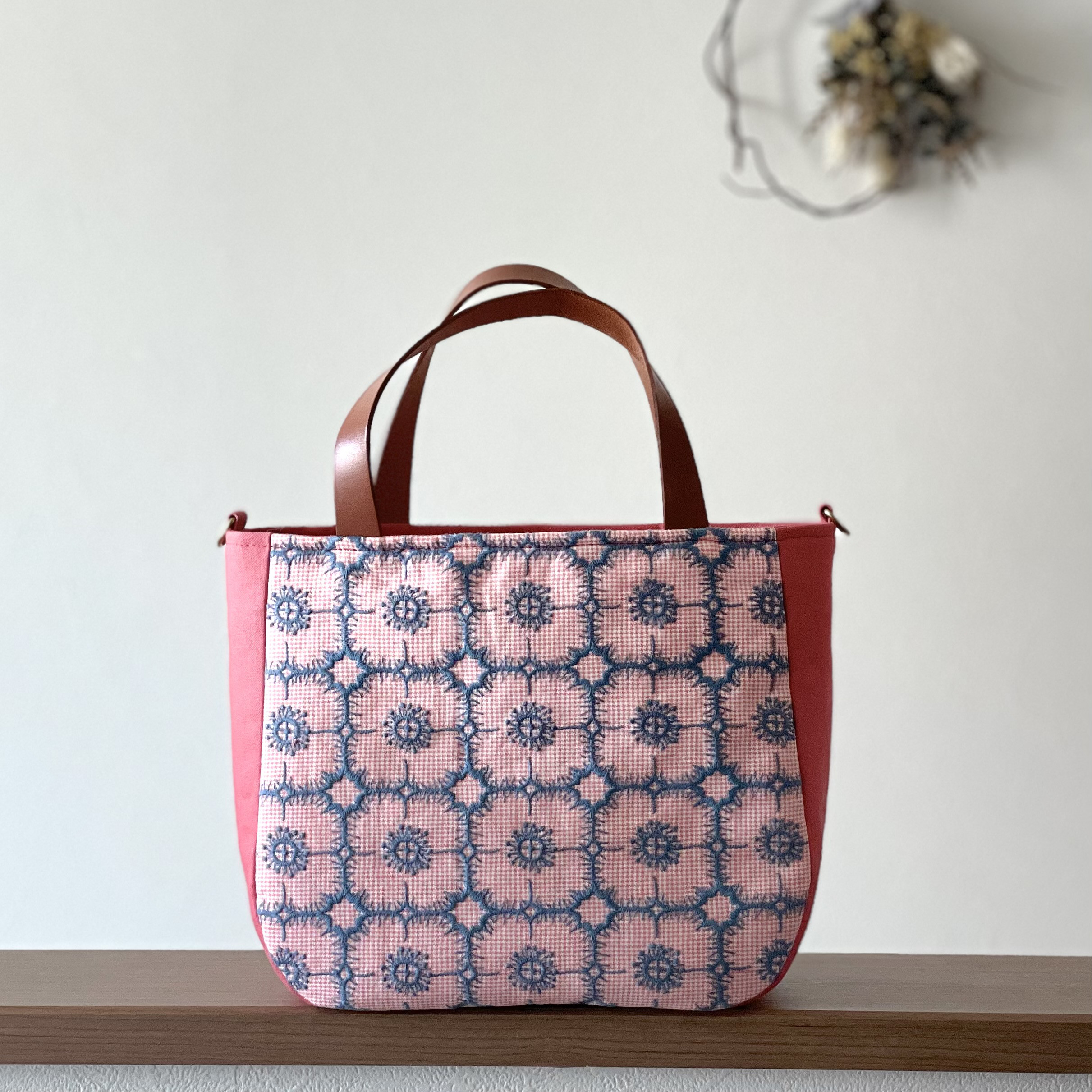 ⚮̈ミナペルホネン　anemone pink まるっこかくれんぼトート