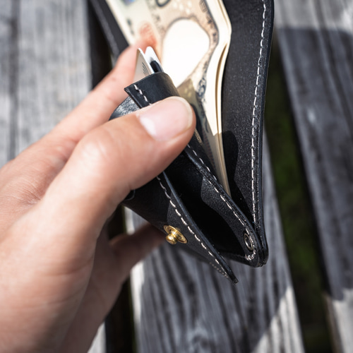 お札を折らないミドルトラッカーウォレット- Foldres rev.02[フォール