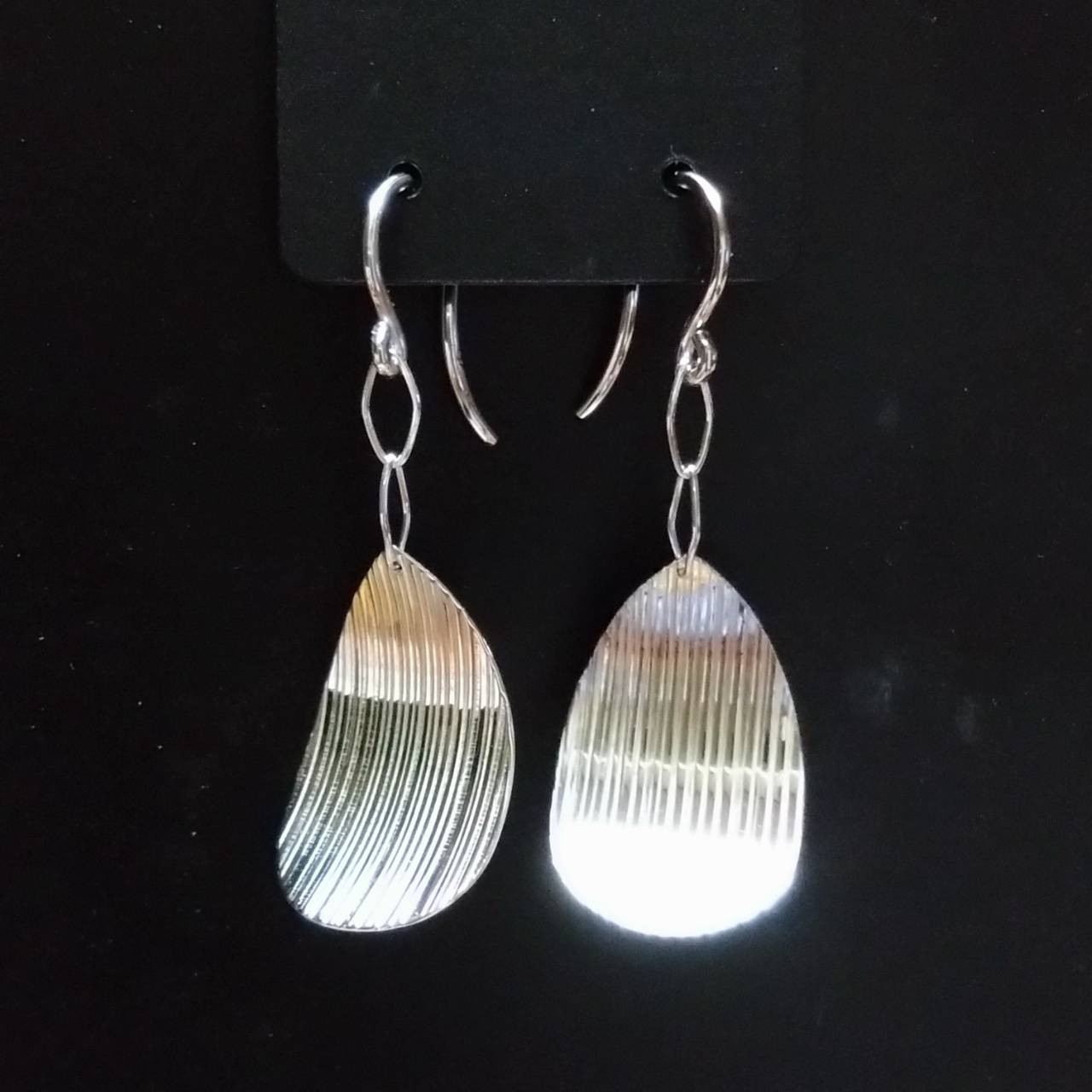 【受注制作】ツユパーツフックピアス