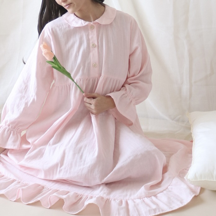 【選べる8色】大人の余裕とやさしさをまとうネグリジェ｜丸襟フリル × 国産ダブルガーゼ｜春のルームウェア・ナイトドレス