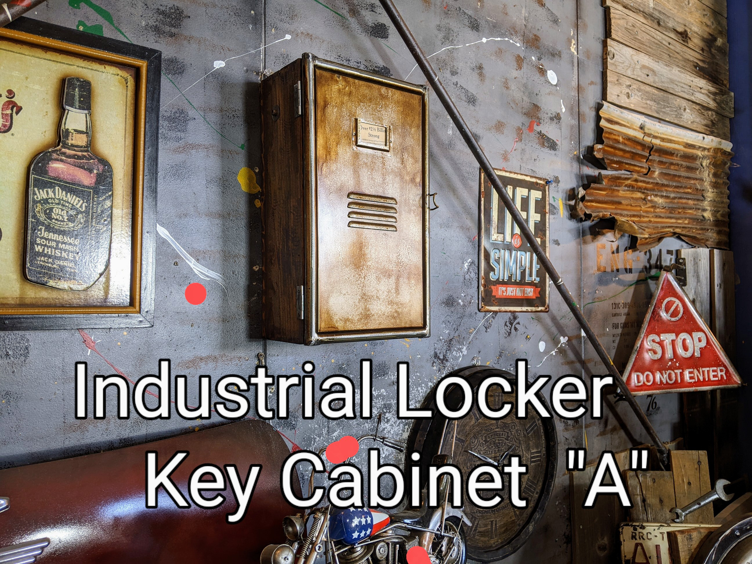 メッシュロッカーを思わせるキーボックス アメリカンヴィンテージ