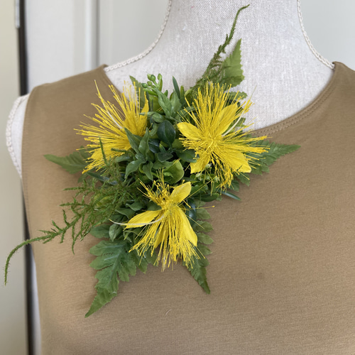 レフア髪飾り 黄色レフアの人気髪飾りクリップ。フラダンス、ハワイ島 ヘアクリップ