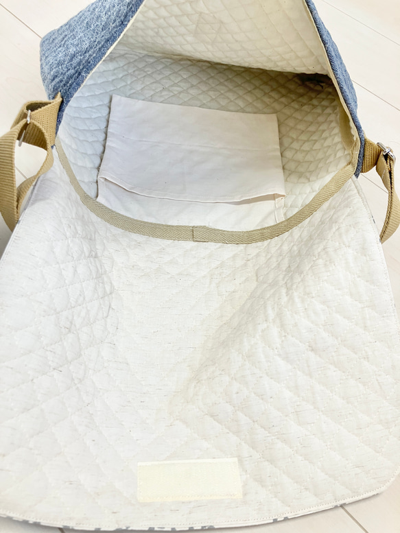 底角補強！北欧風花柄キルティングショルダーバック　通園　図書・絵本袋 6枚目の画像