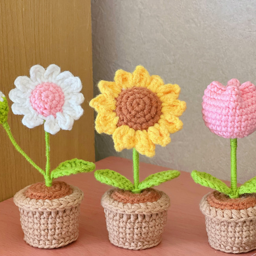 [オーダー専用] ミニー植木鉢　編み物　一個500円 植木鉢 編み物 その他置物 青空 通販 18970211｜Creema(クリーマ