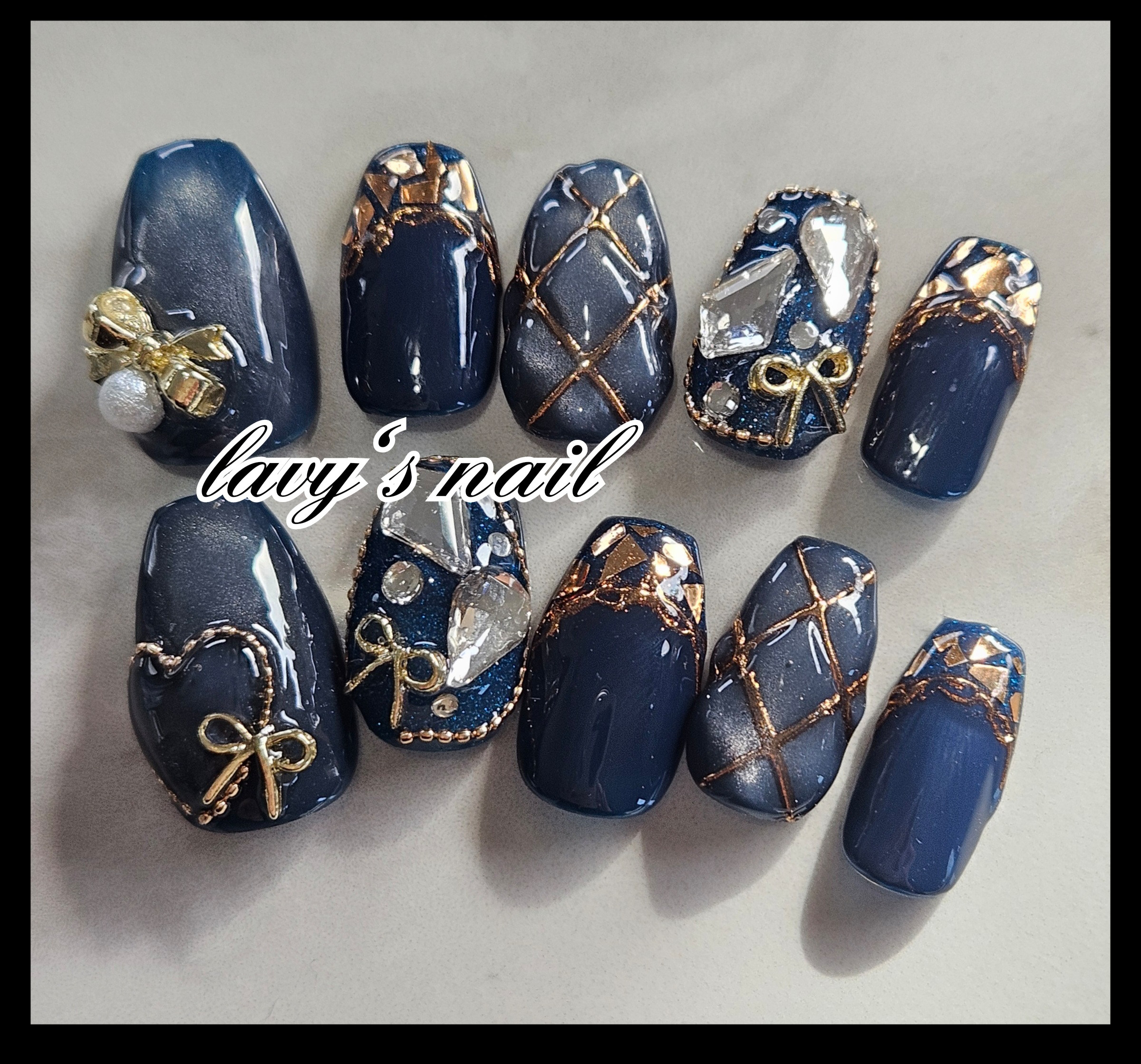 ネイビーマグネット♡ネイルチップ Attention (Oval) - FINGER SUIT(フィンガースーツ)ネイルチップ