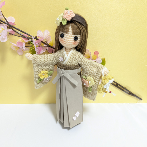 ✿〈受注制作〉卒業式の袴姿の女の子 着せ替えあみぐるみ