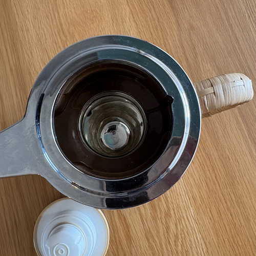 国産の古い籐ポット 象印 Zojirushi Pot 卓上まほうびん 魔法瓶 0.75