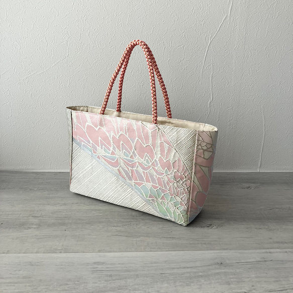 帯のリメイクバッグ/セレモニー/荷物をコンパクトにまとめて持ち運び/no.２AKANE(横standard) 5枚目の画像