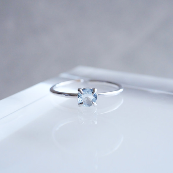 アクアマリンの一粒リング　３月誕生石　指輪　シルバー925　18KGP　フリーサイズ　金属アレルギー対応　ゴールド 5枚目の画像