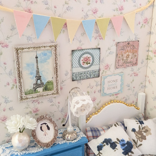 子ども部屋(ブルー)』ミニチュアドールハウスの完成品です その他