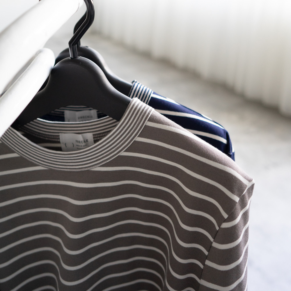 border border long sleeve tee/gray