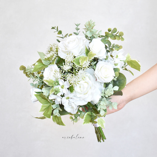 ブートニア付】バラとユーカリのホワイト＆グリーン ナチュラル