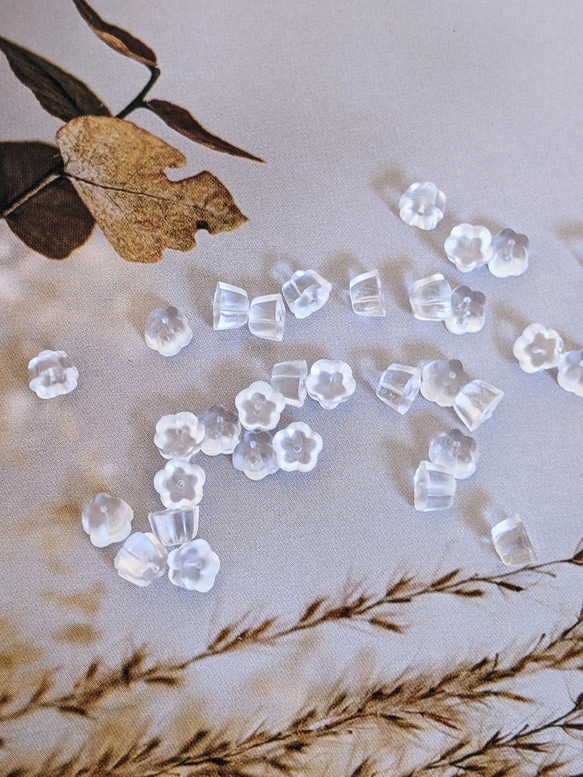 ピアスキャッチ 4.5㍉ ホール0.3㍉ ピアス キャッチ シリコン 3枚目の画像