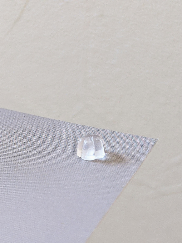 ピアスキャッチ 4.5㍉ ホール0.3㍉ ピアス キャッチ シリコン 4枚目の画像