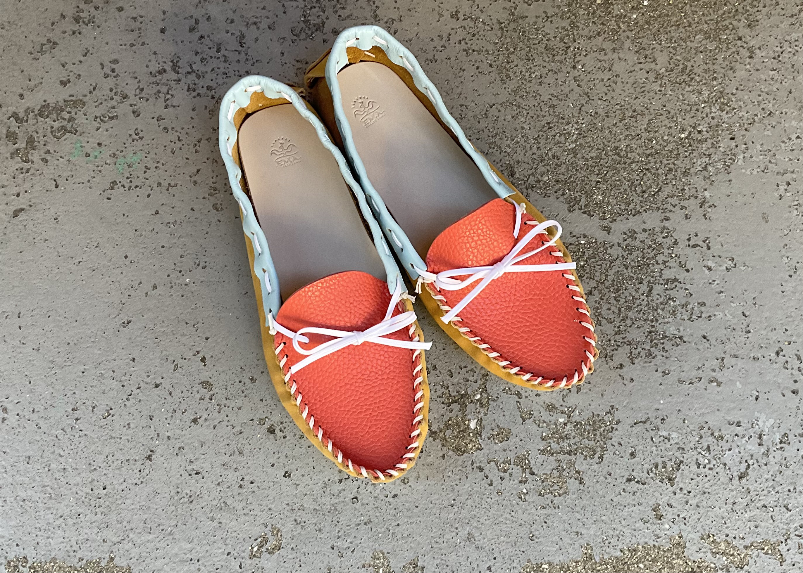 【新作】超軽量　モカシンシューズ　EMA-moccasin足を包み込む本革スエード　/マスタード