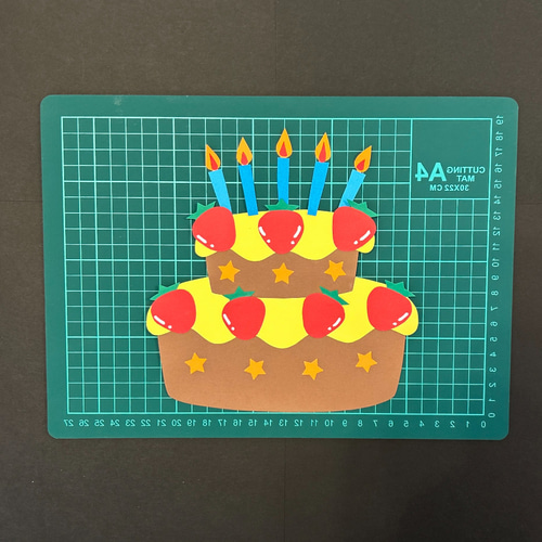 壁面飾り お誕生日表 赤 おたんじょうびおめでとう 保育 新年度準備