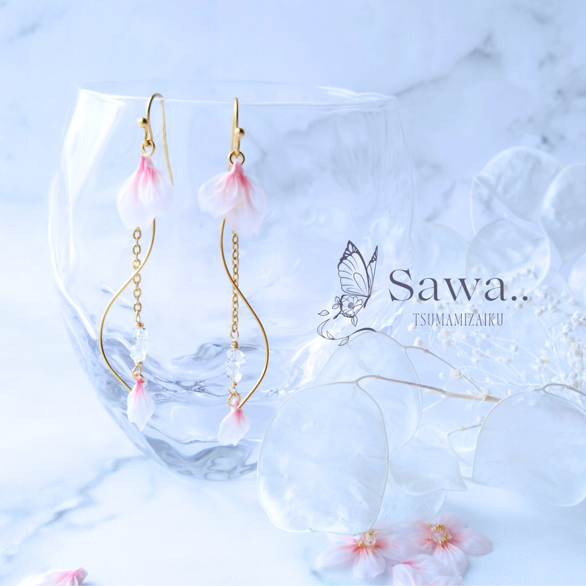 桜ピアス 痛くないイヤリング 小ぶり ハーキマーダイヤモンド 揺れる フォーマル 卒業式 入学式 卒園式 入園式 軽量