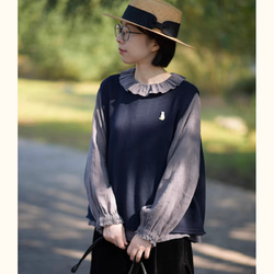 2色 リネン100% フリルカラーとふんわりシルエットのブラウス【春秋】黒・グレー 2枚目の画像