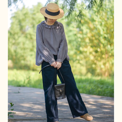 2色 リネン100% フリルカラーとふんわりシルエットのブラウス【春秋】黒・グレー 3枚目の画像