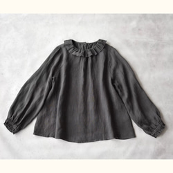2色 リネン100% フリルカラーとふんわりシルエットのブラウス【春秋】黒・グレー 11枚目の画像