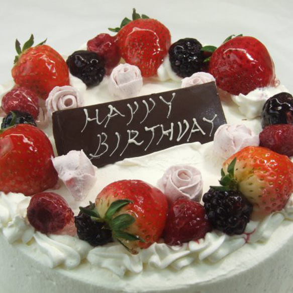 リースのような生デコレーション　ラズベリー味のバラ　お誕生日、記念日に最適　19vm 2枚目の画像