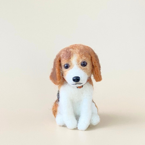 いつでもいっしょ♪羊毛フェルトのおすわりビーグル 犬のぬいぐるみ