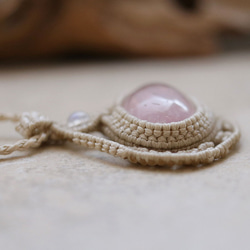 ローズクォーツ天然石マクラメネックレスmac412-エスニックアジアンエキゾチックなアレルギーフリーの大振りアクセサリー 8枚目の画像