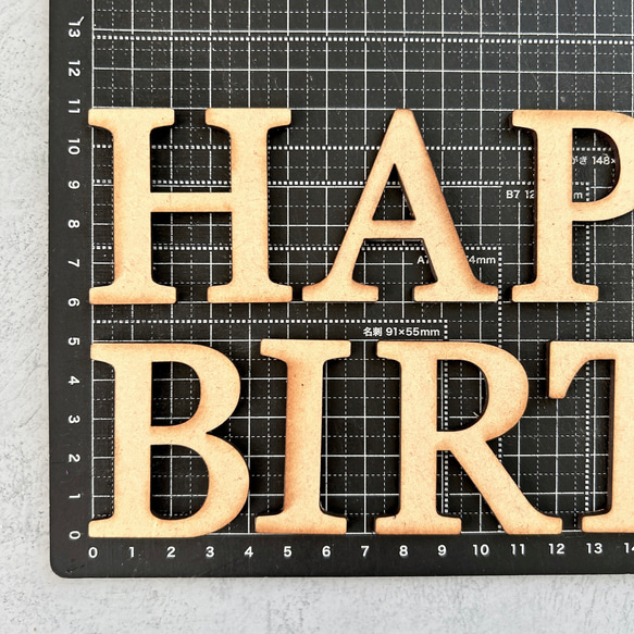 ピースタイプ　木製レターバナー  お誕生日　ハッピーバースデー 4枚目の画像