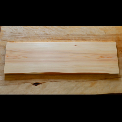 檜(ヒノキ)のまな板808mm耳付き まな板・カッティングボード Hasegawa