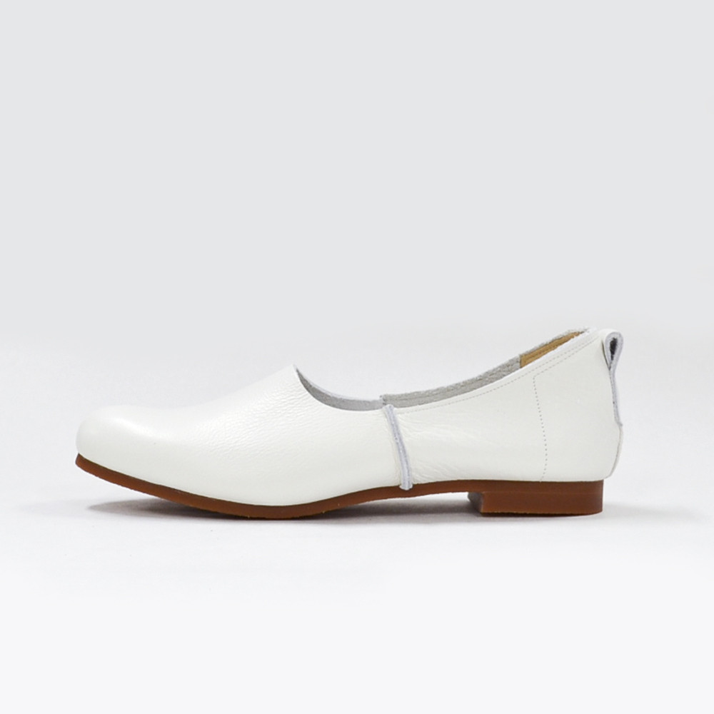 ｜春ファッション｜レザーフラットシューズ(White）