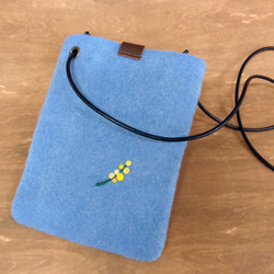 【送料無料】ウサギとミモザ柄のフェルトのミニショルダー 6枚目の画像