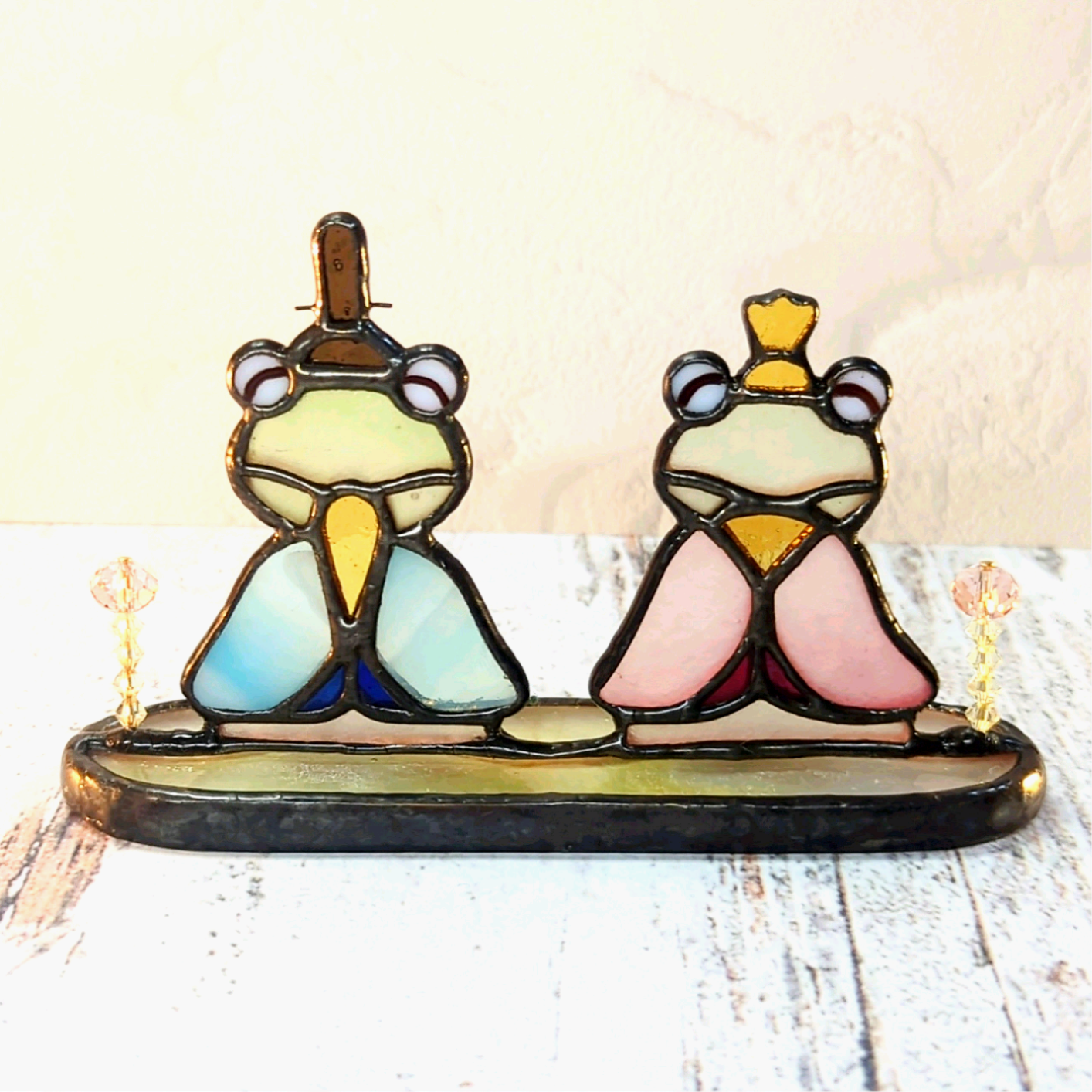 ケロッとかわいいひな祭り！コンパクト・ステンドグラス・蛙雛(かわずひな)・カエル好きさんのための雛飾り