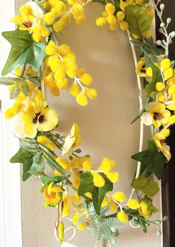 【ｱｰﾃｨﾌｨｼｬﾙﾌﾗﾜｰの壁掛け】ミﾓｻﾞとﾊﾟﾝｼーの壁掛け・・・新年度、母の日フラワー、ブライダル 2枚目の画像