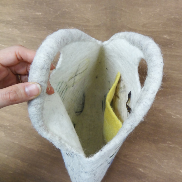 フェルトのたまごバッグ 5枚目の画像