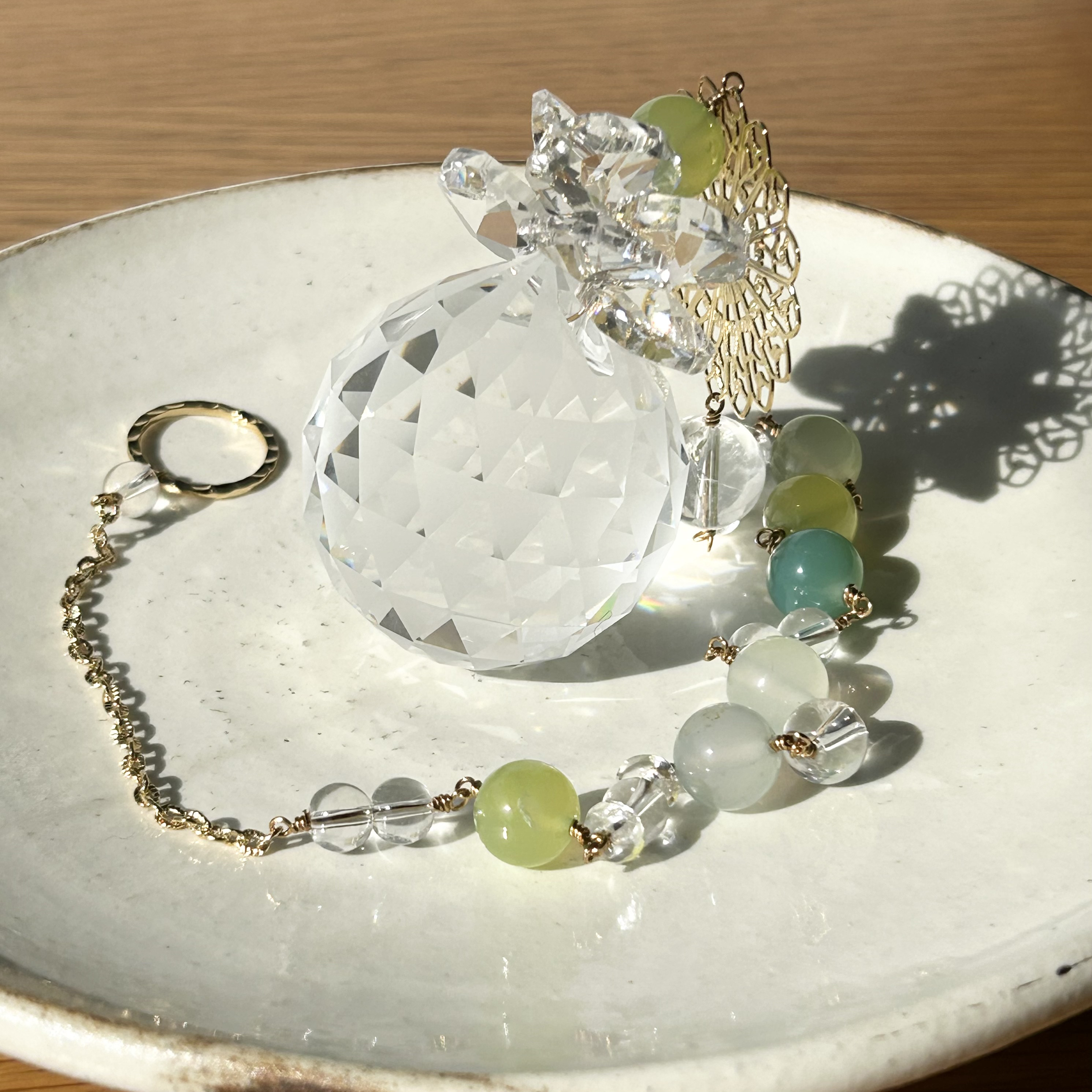 緑の光彩♡アップルグリーンアゲートのサンキャッチャー