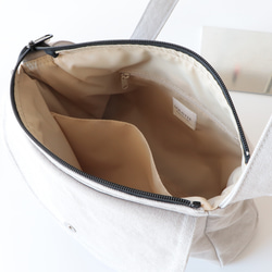 フラップポシェット＊余裕のサイズ感＊身軽なお出掛けに（アイスグレー） 11枚目の画像