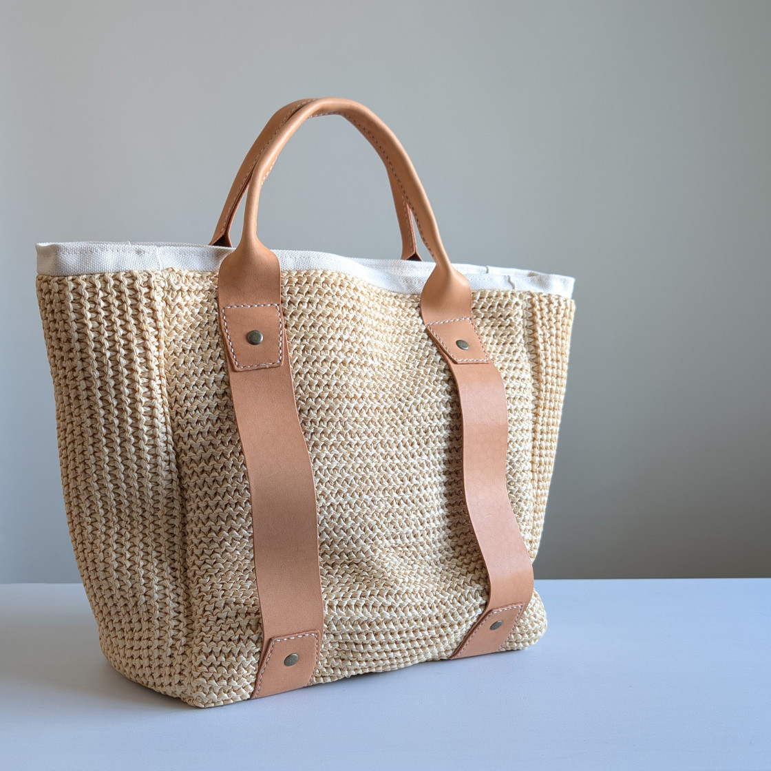 【アウトレットセール】ヌメ革とカゴのくったりトート