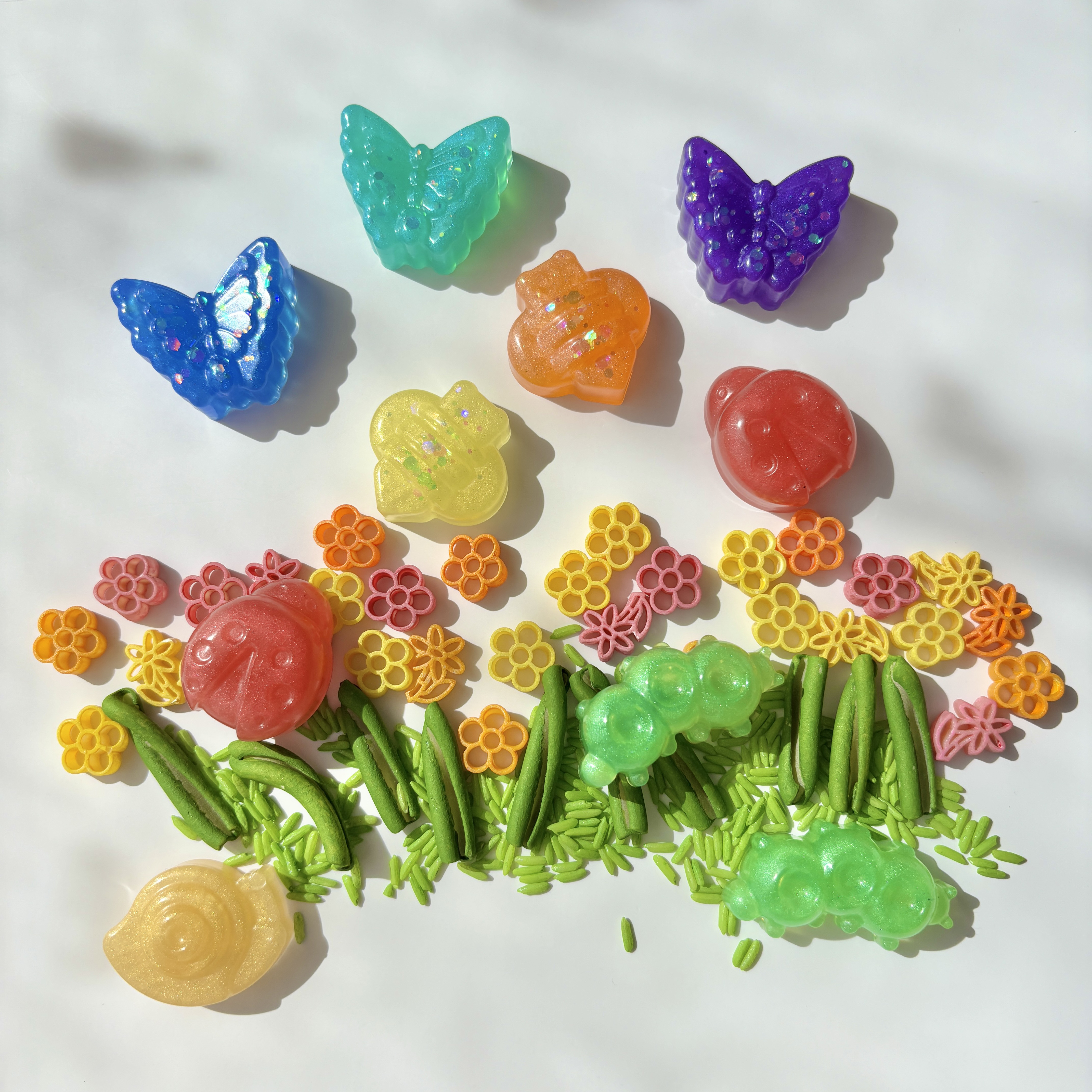 センサリープレイ Flower Garden 虫さんレジン