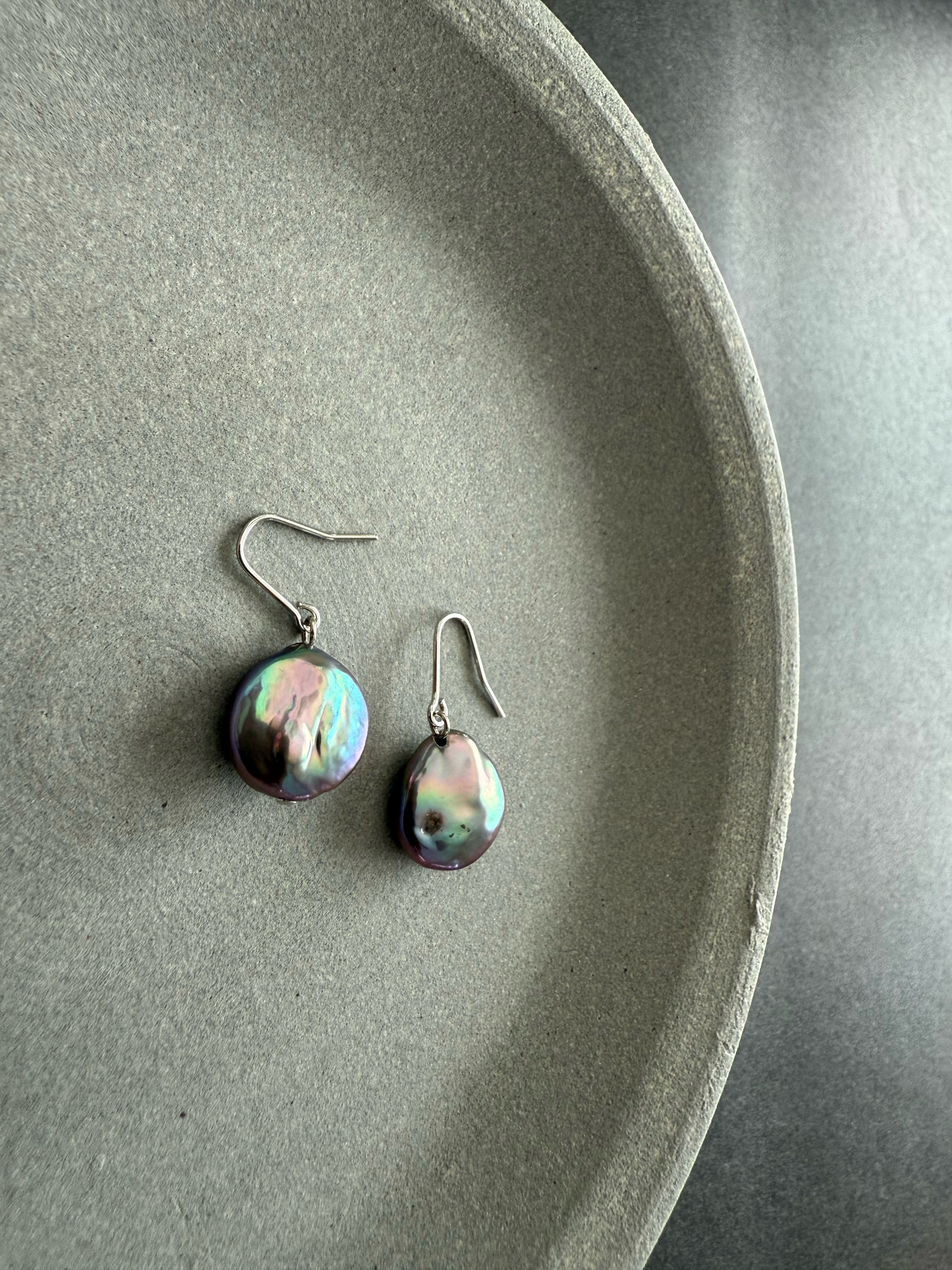 美しいブルーグレーの淡水パール♚ピアス/ノンホールピアス