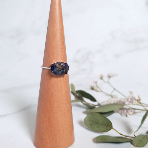 アイオライトサンストーンのリング 指輪・リング 天然石とアクセサリー