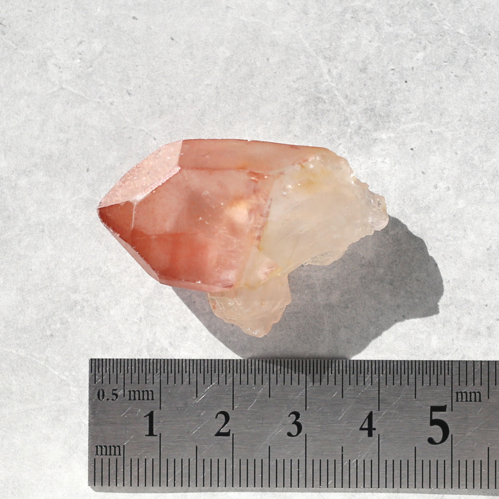 ディープピンクレムリアンシード 天然石 水晶 鉱物 一点物 クォーツ