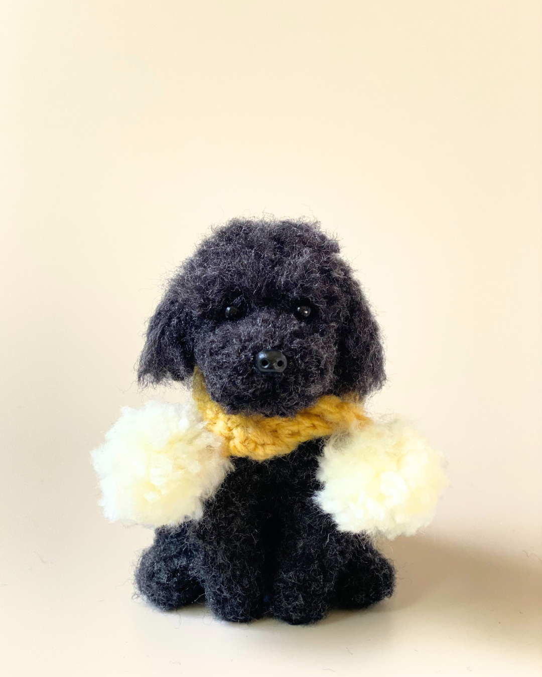 いつでもいっしょ♪ ふわふわ羊毛フェルトの小さな濃いグレートイプードル　犬のぬいぐるみ