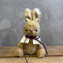 うさぎ好きさんのためのたっぷりレースの甘えたうさぎちゃんテディ