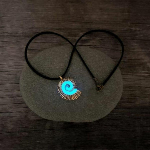 即日発送！新品未使用！リトルマーメイド ヴァネッサ ネックレス付き ディズニー Disney - ディズニーストア 完売 アースラ ヴァネッサ